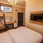 Grand Balyan & Restaurant Hotel