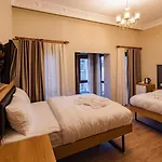 Hotel Grand Balyan & Restaurant 3*