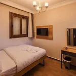 Grand Balyan & Restaurant 3*