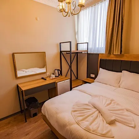 Hotel Grand Balyan & Restaurant 3*