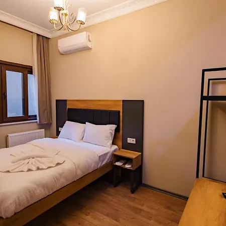 Grand Balyan & Restaurant Стамбул