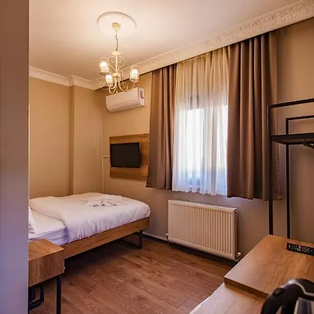 Grand Balyan & Restaurant 3*