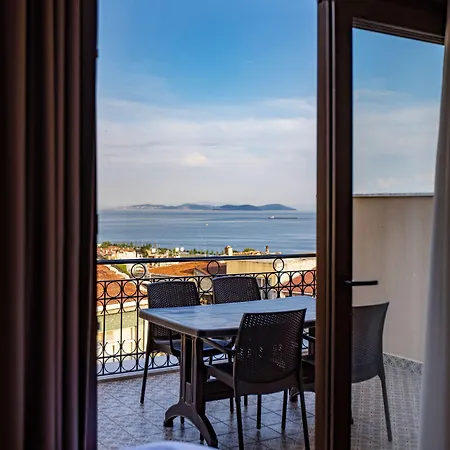 Grand Balyan & Restaurant Стамбул