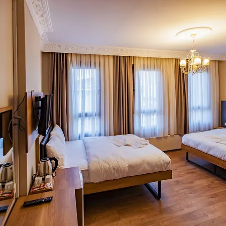 Grand Balyan & Restaurant Стамбул