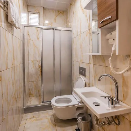 Grand Balyan & Restaurant Hotel 3*