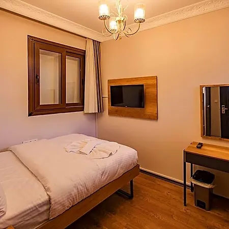 Hotel Grand Balyan & Restaurant 3*