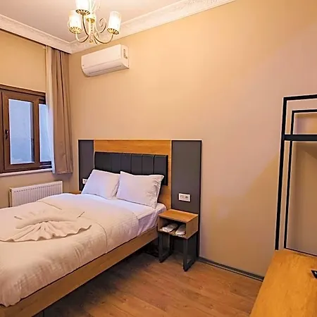 Grand Balyan & Restaurant 3*