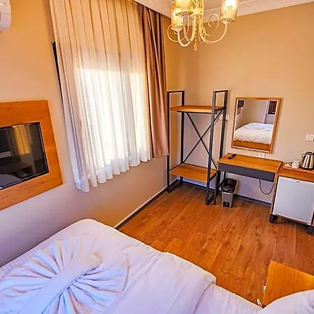Hotel Grand Balyan & Restaurant 3*