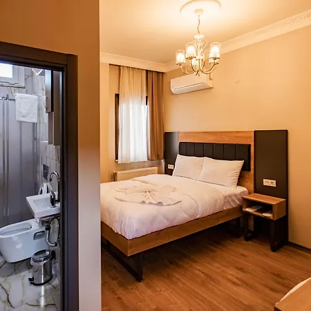 Hotel Grand Balyan & Restaurant 3*
