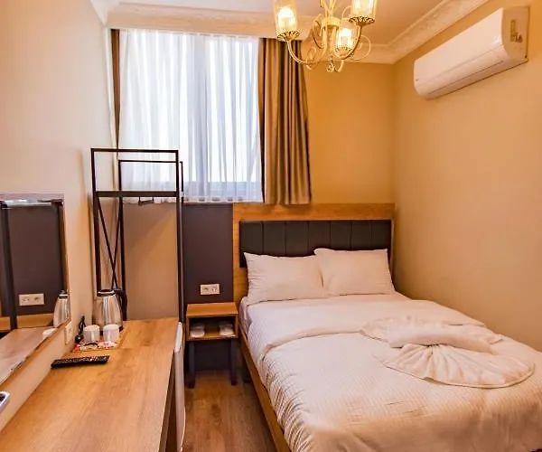 Grand Balyan & Restaurant 호텔 3*
