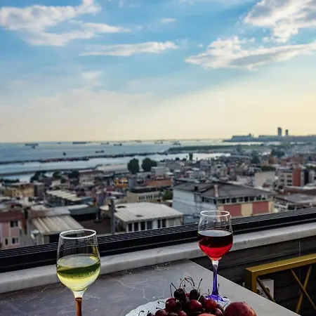 호텔 Grand Balyan & Restaurant 3*