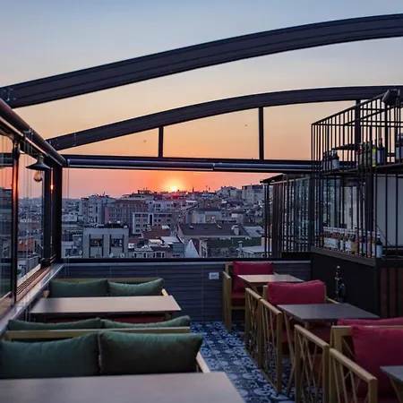 Grand Balyan & Restaurant 3*