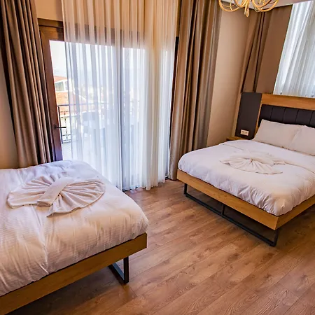 Grand Balyan & Restaurant 3*